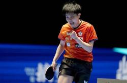 开云体育中国-谁是下一位MVP？球迷猜测悬念重重