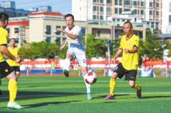 开云体育平台APP-足球比赛精彩纷呈，球迷热情高涨的简单介绍