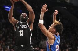 开云体育app-篮网大胜爵士，厄文砍下21分率队胜利